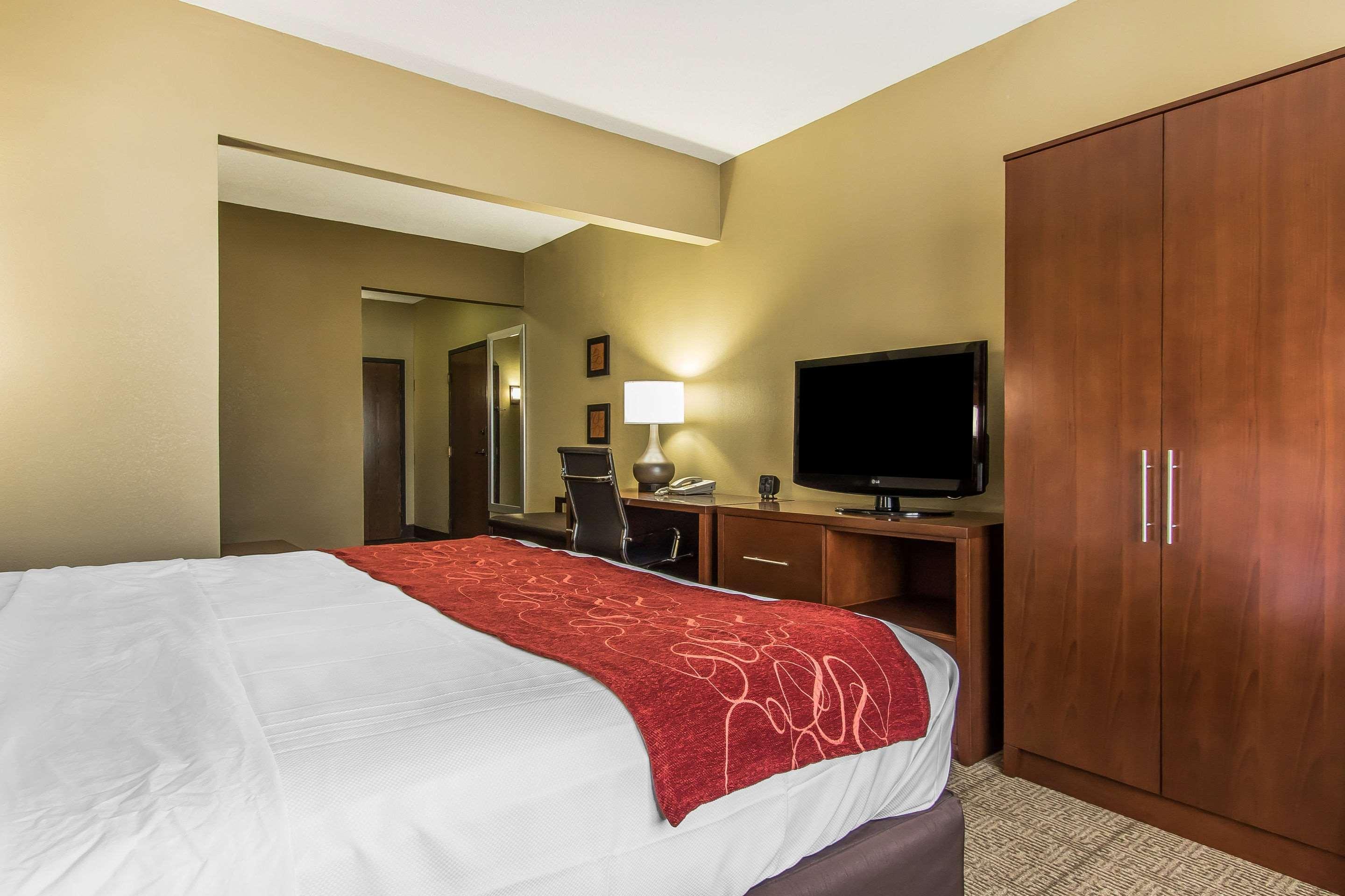 Comfort Suites Еффінґгем Екстер'єр фото