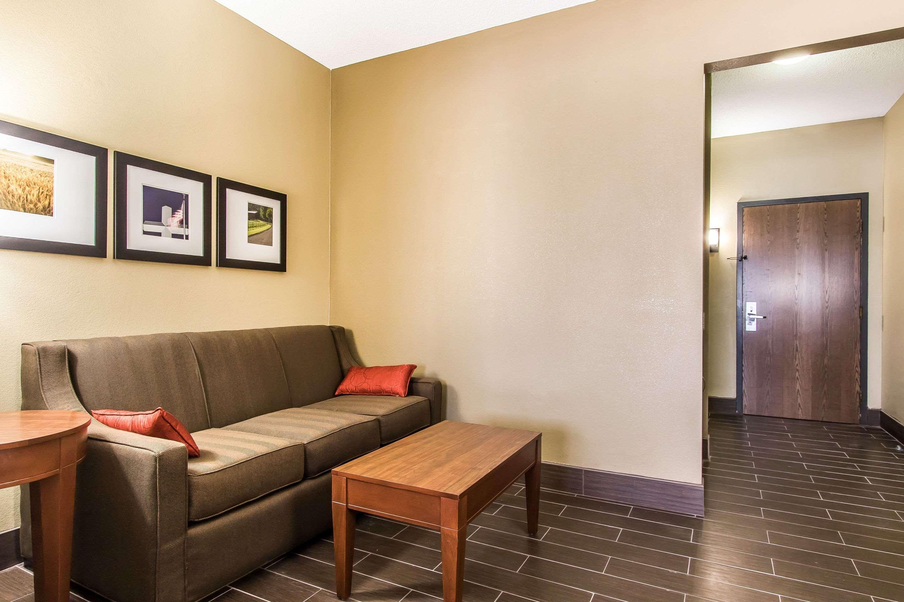 Comfort Suites Еффінґгем Екстер'єр фото